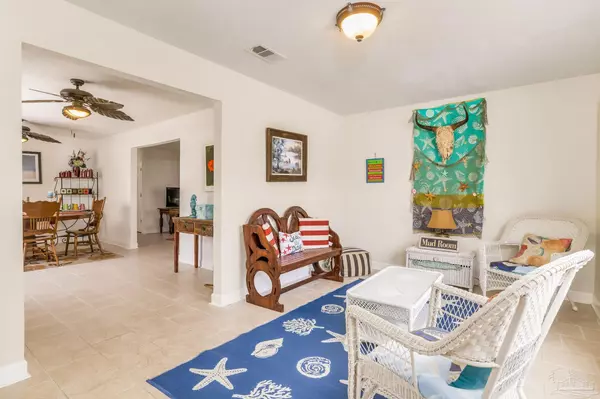 Gulf Breeze, FL 32563,3201 Laurel Dr