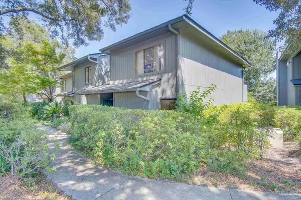 Pensacola, FL 32503,18 Hillbrook Way