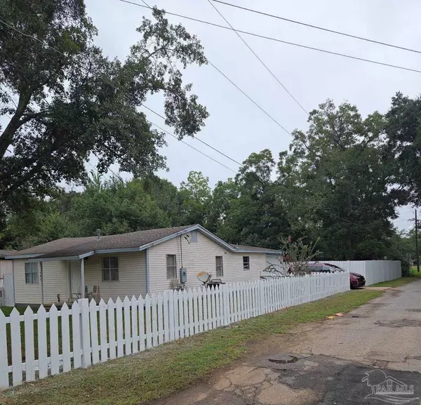Cantonment, FL 32533,202 Ellington St