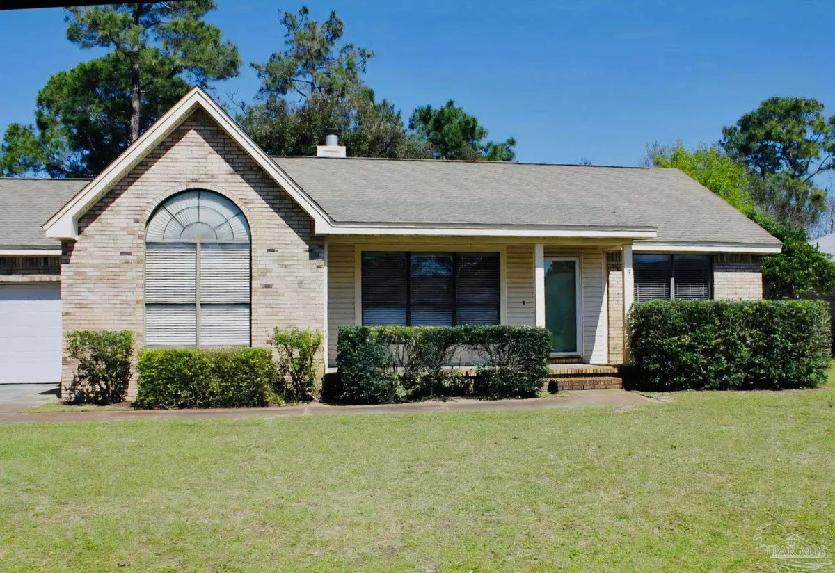 Gulf Breeze, FL 32563,6454 Flagler Dr