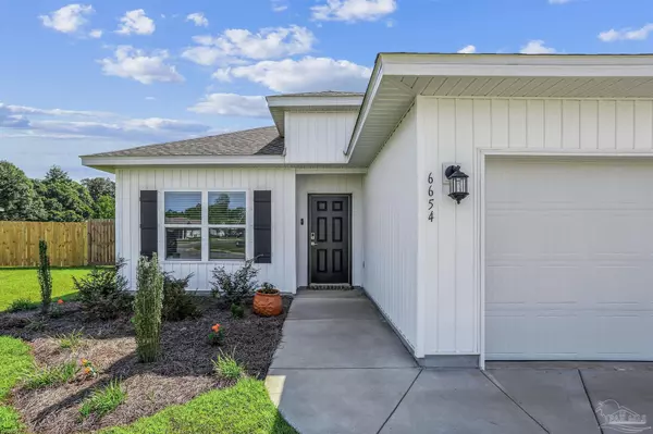 Pensacola, FL 32526,6654 Sun Tree Cir
