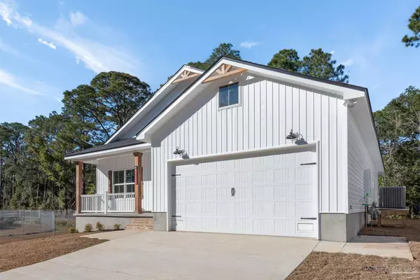 Cantonment, FL 32533,4 Coweta Rd