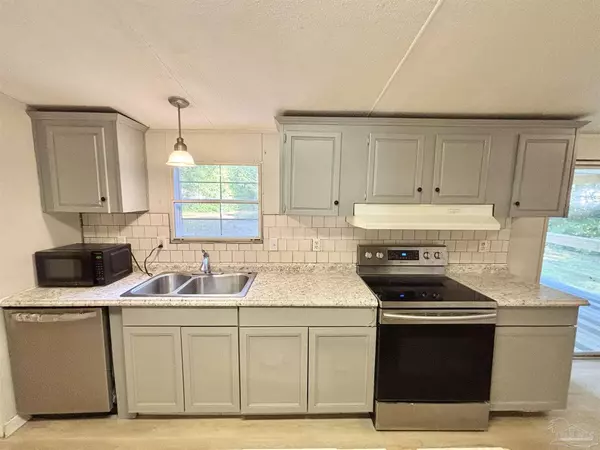 Pace, FL 32571,4004 Windsor Ln