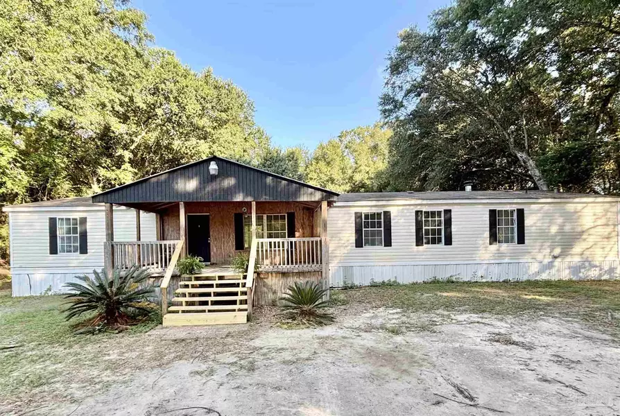 4004 Windsor Ln, Pace, FL 32571