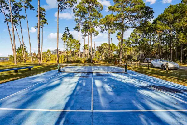 Pensacola, FL 32507,16531 Innerarity Pt Rd