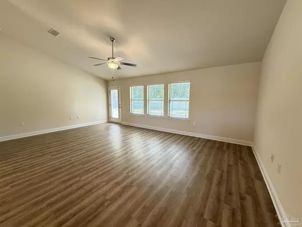 Milton, FL 32583,4414 Piedmont Way