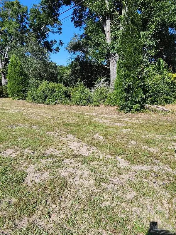 Pensacola, FL 32514,7650 Tippen Ave