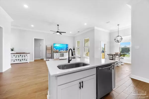 Pace, FL 32571,5362 Adeline Cir