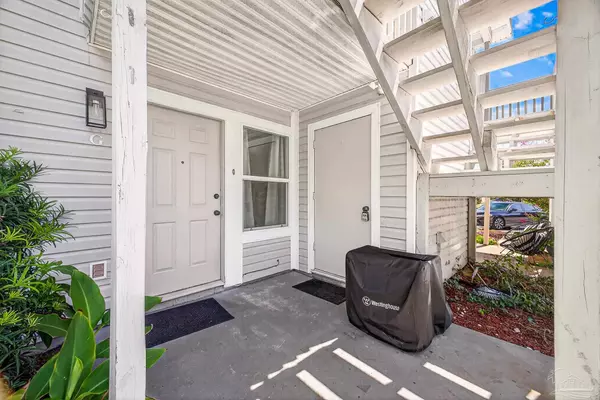 Gulf Breeze, FL 32563,3208 Redwood Ln