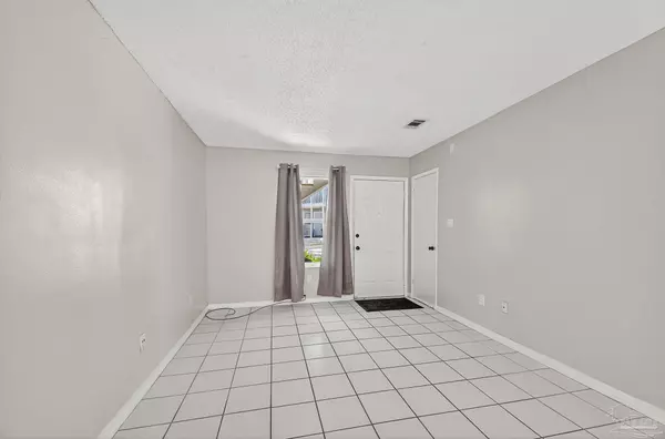 Gulf Breeze, FL 32563,3208 Redwood Ln