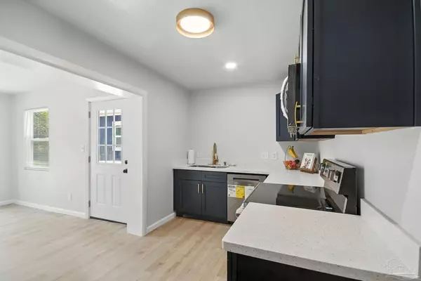 Pensacola, FL 32507,609 Pelham Rd