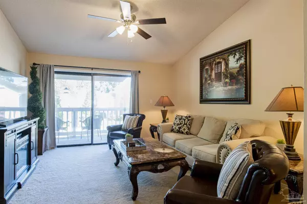 Pensacola, FL 32504,7171 N 9th Ave