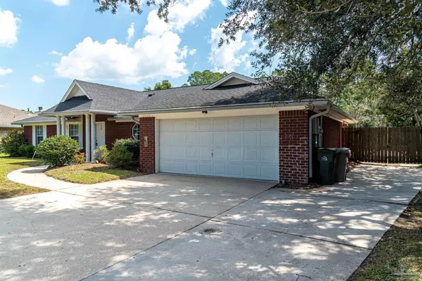 Pensacola, FL 32506,2528 Tarkiln Oak Cir