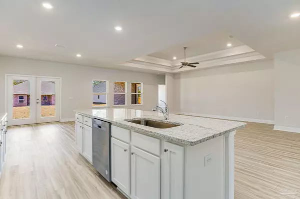 Pace, FL 32571,3934 Giddens Rd