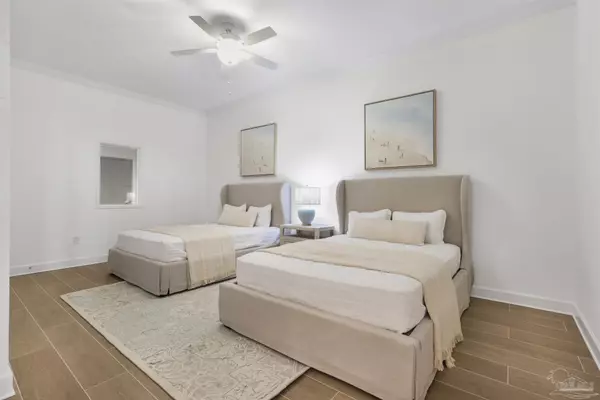 Gulf Shores, AL 36542,533 E Beach Blvd