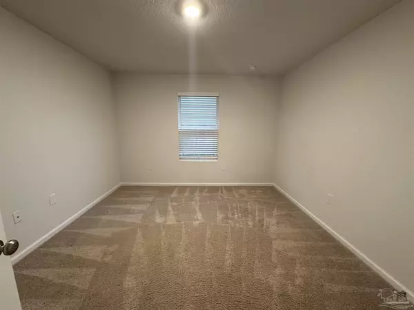 Milton, FL 32583,5565 Lancelot Tr