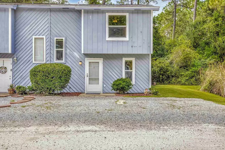 9725 W Highway 98, Pensacola, FL 32506