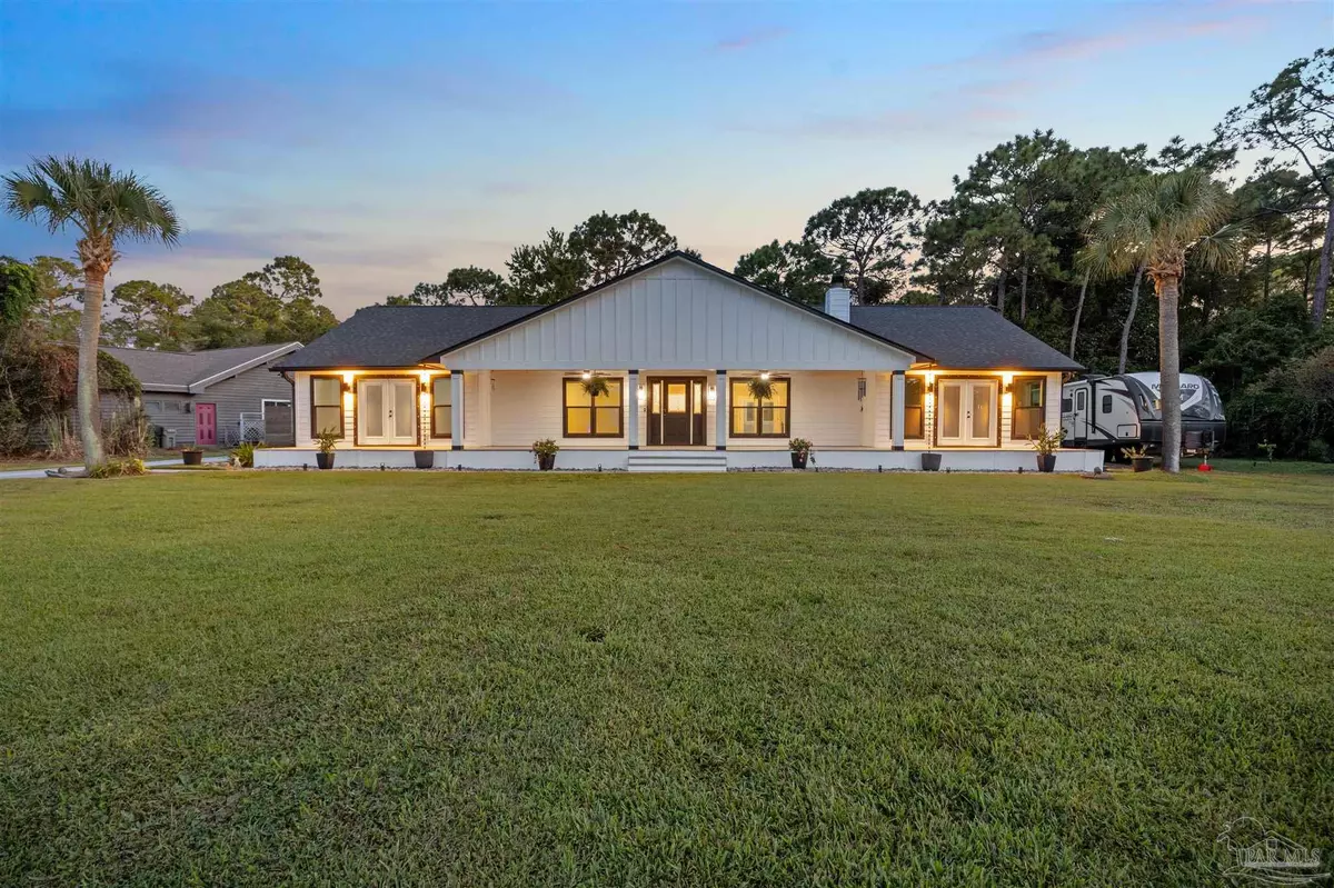 Pensacola, FL 32507,5575 N Shore Way