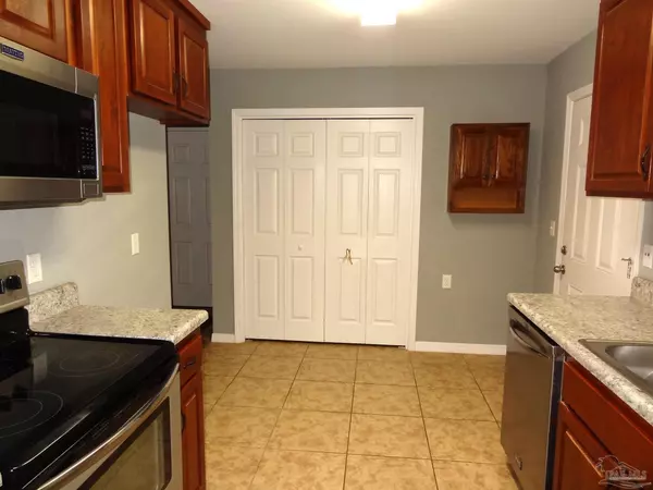 Cantonment, FL 32533,1810 Winding Creek Cir