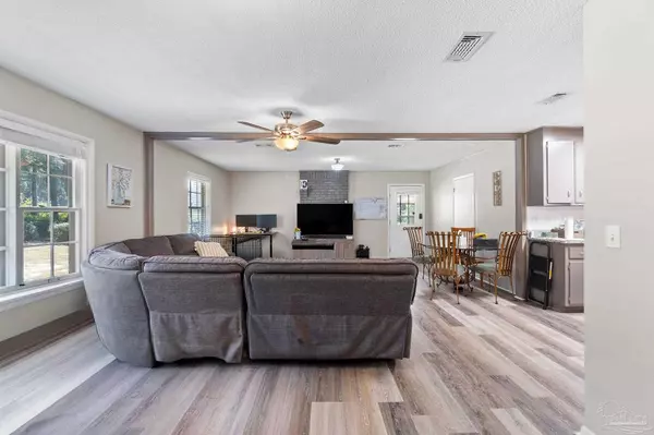 Milton, FL 32570,5451 Swanner Rd