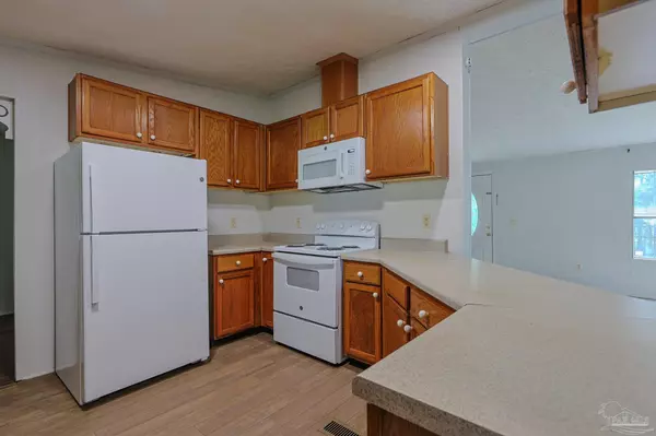 Century, FL 32535,6850 Bratt Rd