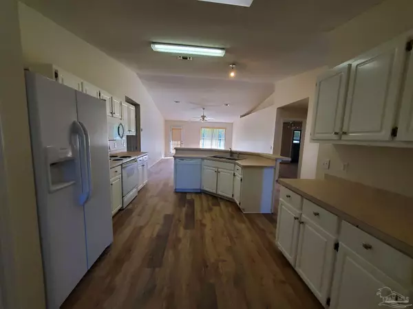Navarre, FL 32566,2490 Vale Ct