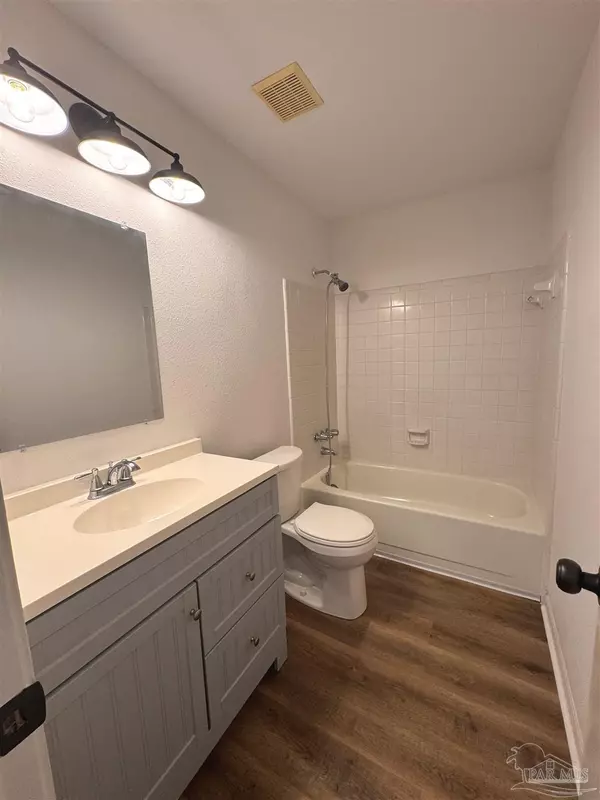 Gulf Breeze, FL 32563,1012 Great Oaks Dr