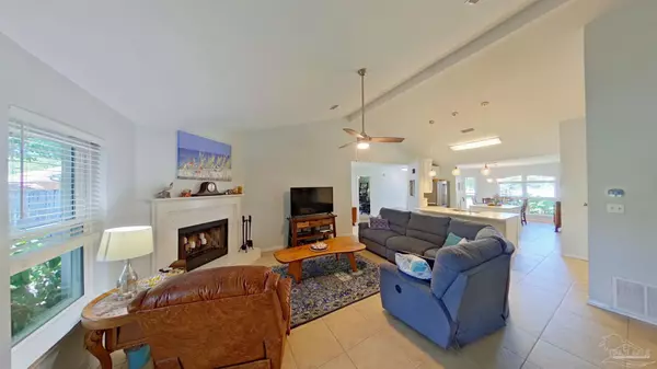 Navarre, FL 32566,9863 Orion Lake Cir