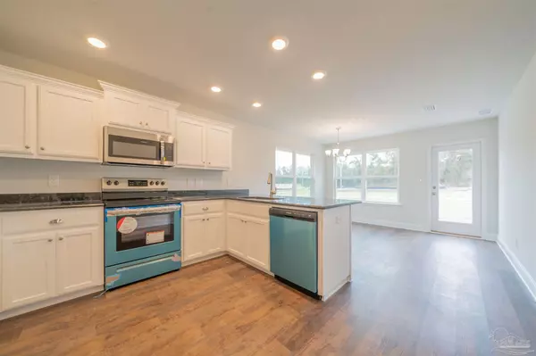 Pensacola, FL 32506,8081 Westpointe Ln