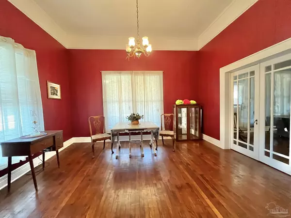 Atmore, AL 36502,135 S Canoe Rd