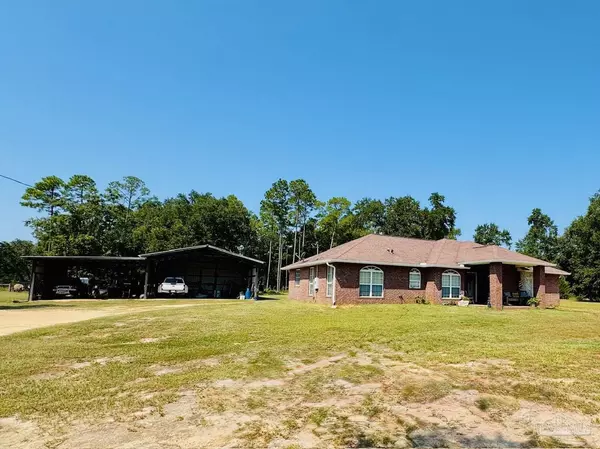 Milton, FL 32583,5045 Toebars Tr