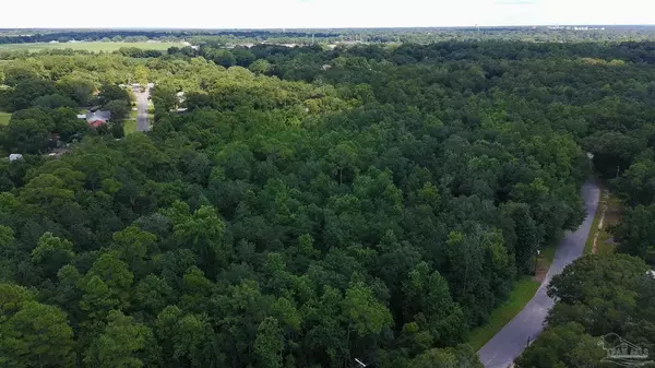 Pace, FL 32571,0000 Legend Creek Dr