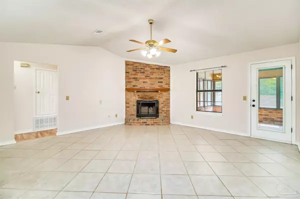 Pensacola, FL 32506,9013 Bluebay Ln