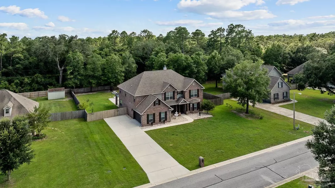 5528 Heatherton Rd, Milton, FL 32570