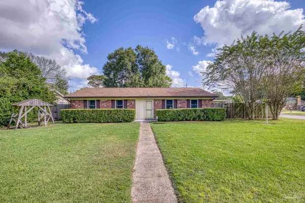 4866 Cuerro Ct, Pensacola, FL 32526
