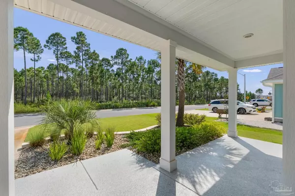 Gulf Breeze, FL 32563,6364 Forest Bay Ave
