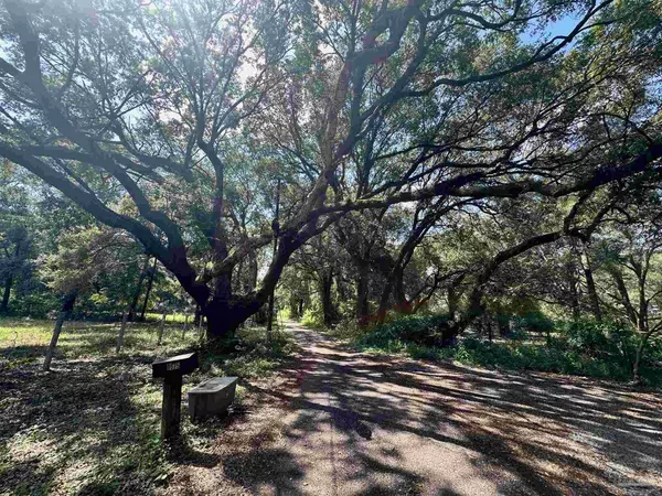 Pace, FL 32571,4675 Williams Rd