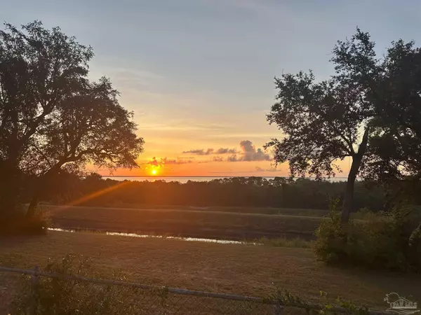 Pensacola, FL 32504,5416 Spanish Highlands Dr