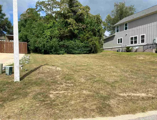 Pensacola, FL 32504,5416 Spanish Highlands Dr