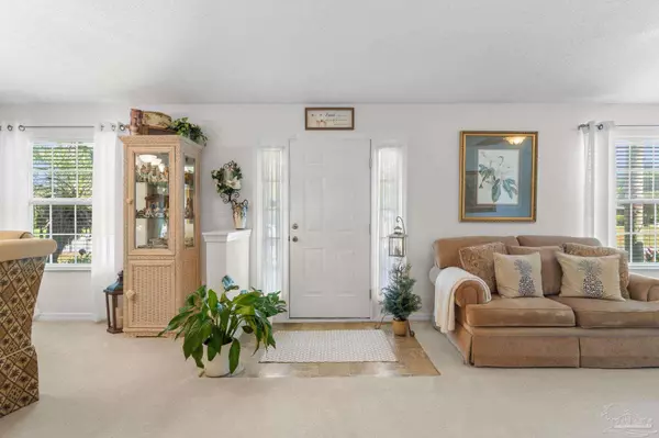 Gulf Breeze, FL 32563,6459 Garden Dr