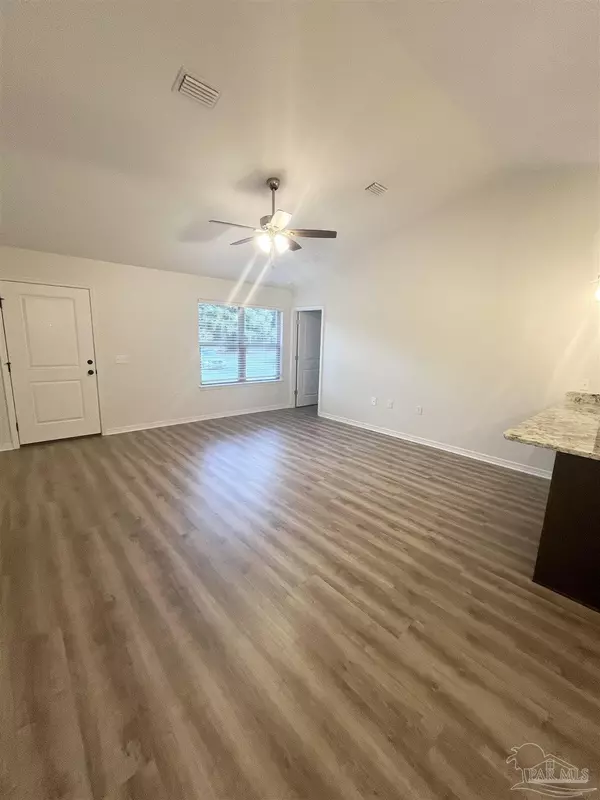 Pace, FL 32570,5341 Delona Rd