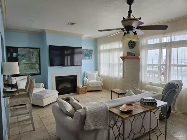 Pensacola, FL 32507,10127 Sinton Dr