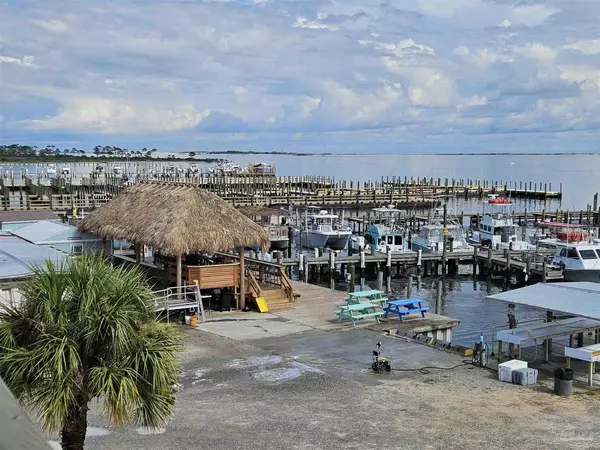 Pensacola, FL 32507,10127 Sinton Dr