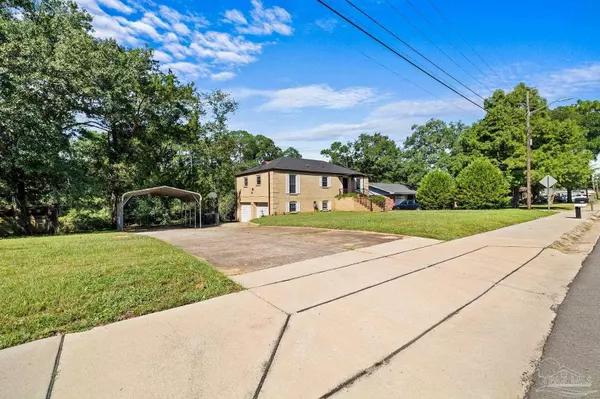 Pensacola, FL 32505,4607 Marseille Dr