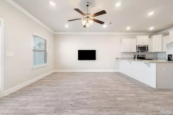 Pensacola, FL 32502,308 S F St