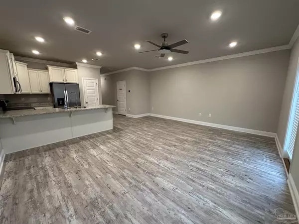 Pensacola, FL 32502,308 S F St