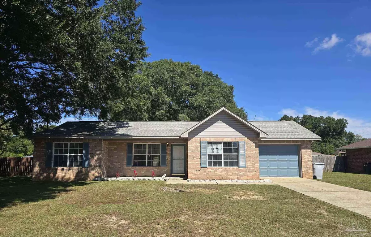 Pace, FL 32571,5082 Matthew Rd