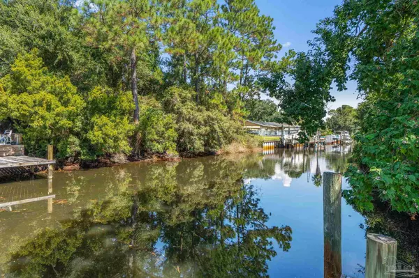 Gulf Breeze, FL 32563,1604 Sumatra Ln