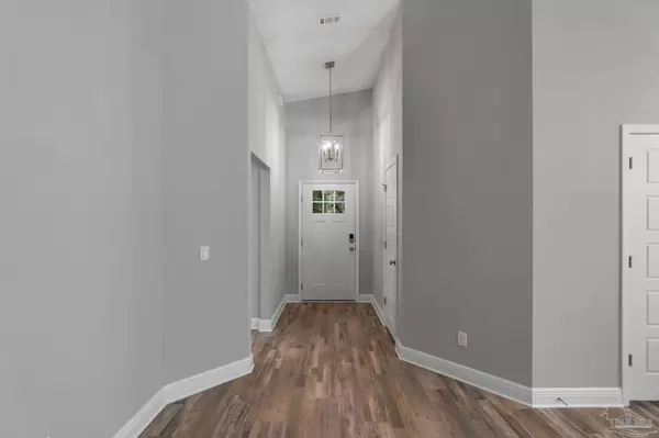 Cantonment, FL 32533,6 Coweta Rd