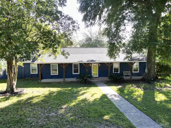 2284 Country Place Cir, Pensacola, FL 32534